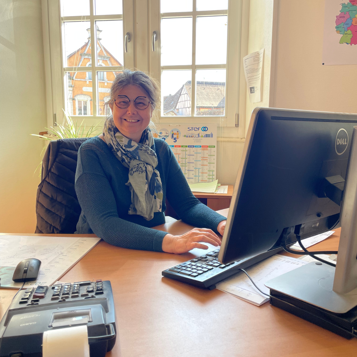 Photo de Cécile Sebele, assistante commerciale